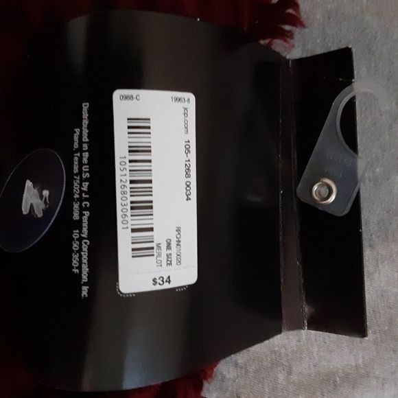 NWT red marroon scarf still in package - Picture 3 of 3